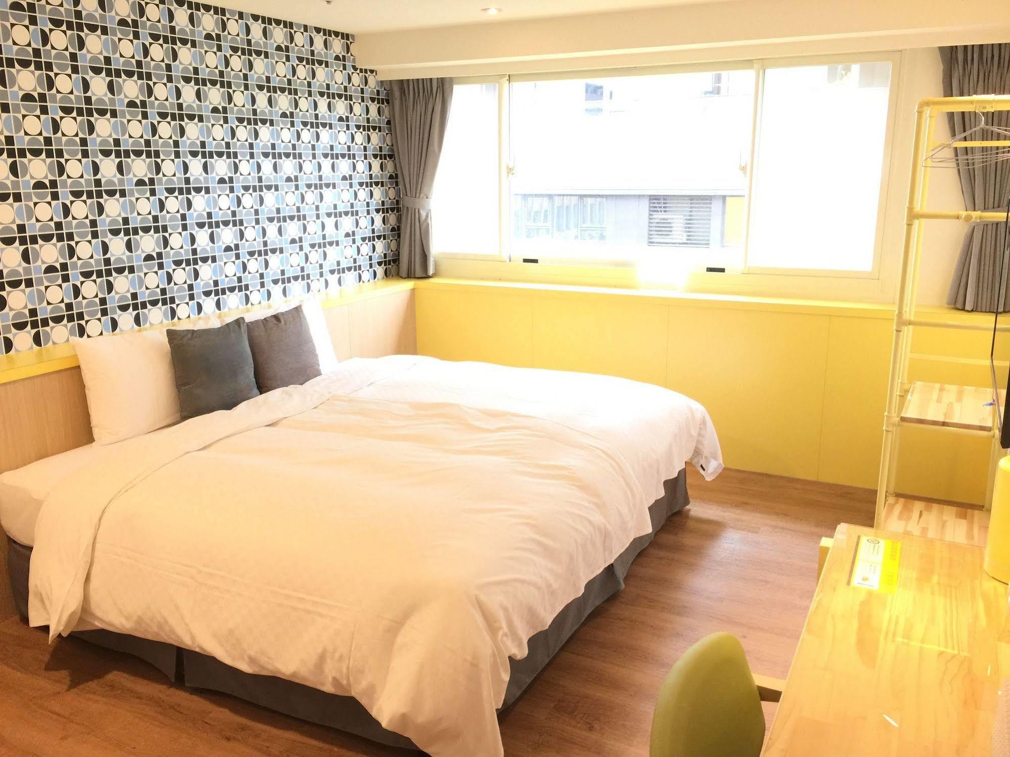 Click Hotel - Ximending Branch Tajpej Zewnętrze zdjęcie